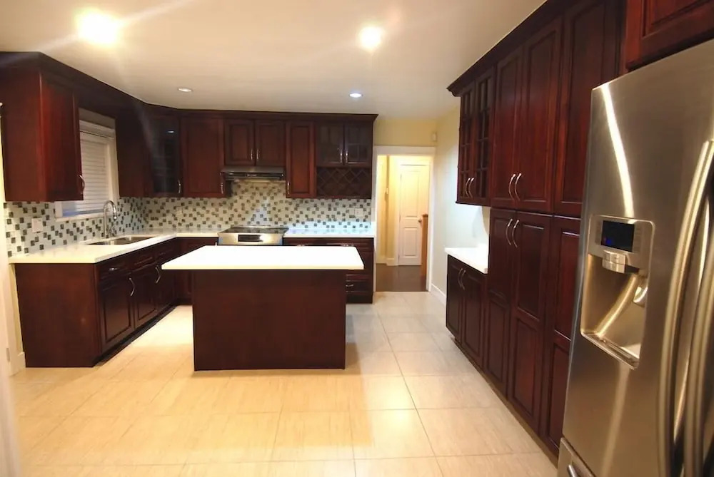 LUXE Retreat at 8050 Kaymar Dr. - фото 24