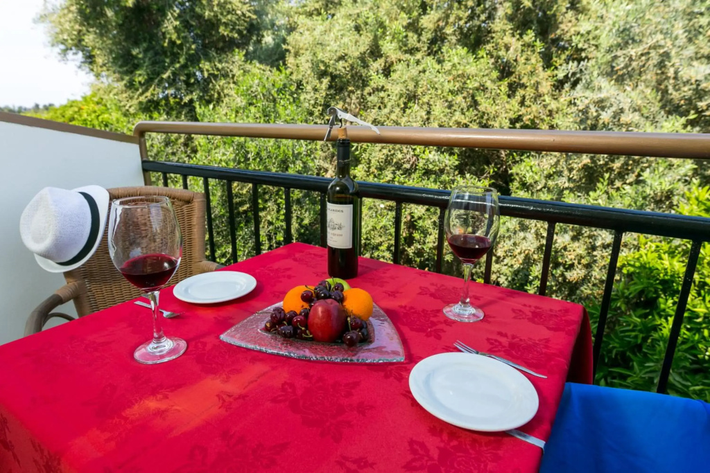 Fitos Inn Guest House - фото 12