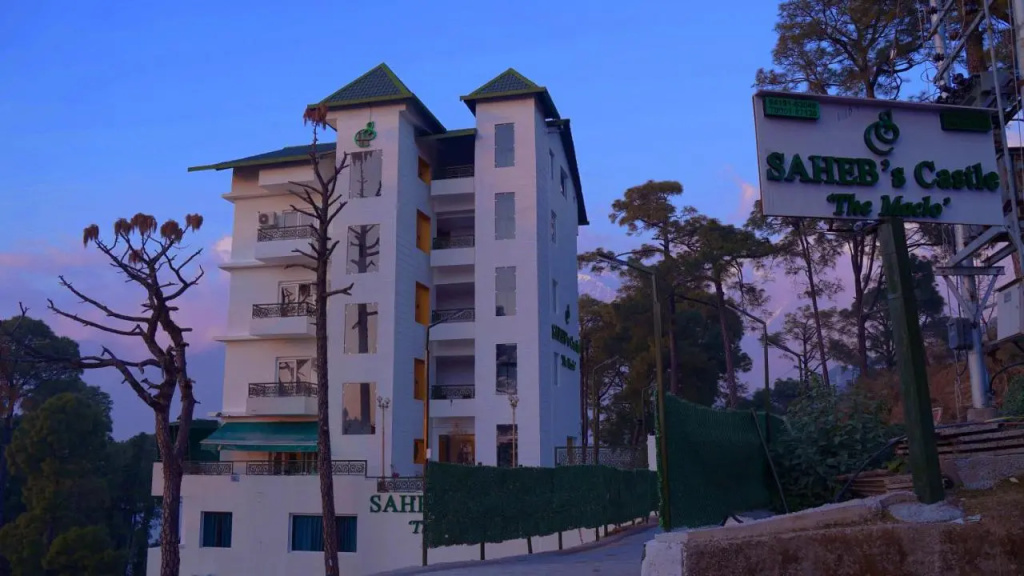 Hotel Saheb's Castle - Best Mountain View & Jacuzzi Suites, McLeodganj