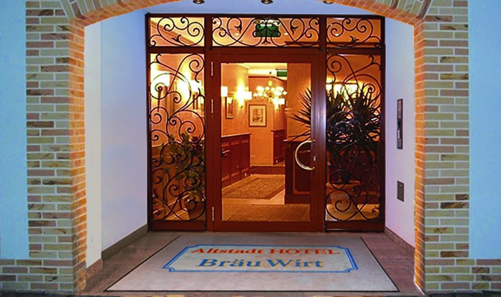 Altstadt Hotel Bräuwirt by null