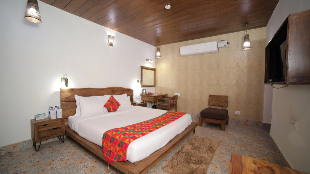 Standard Double room (full double bed)