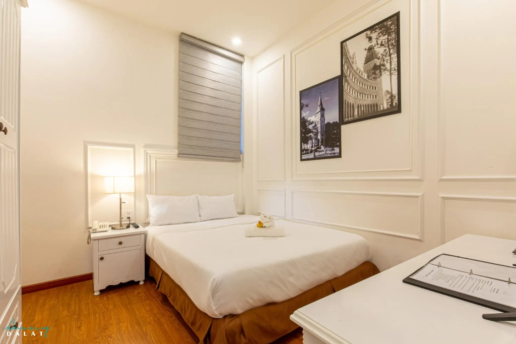 Standard Double room (full double bed)