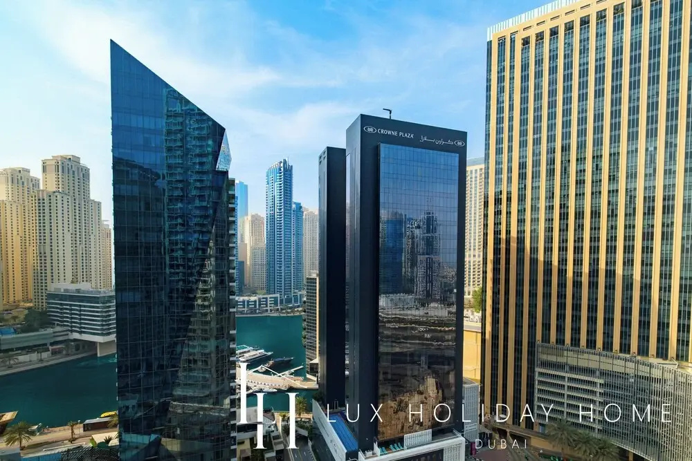 LUX The West Avenue Dubai Marina Suite