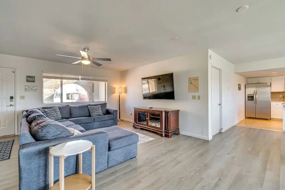 2 Mi to Lake Havasu: Pet-friendly Home — фото 2