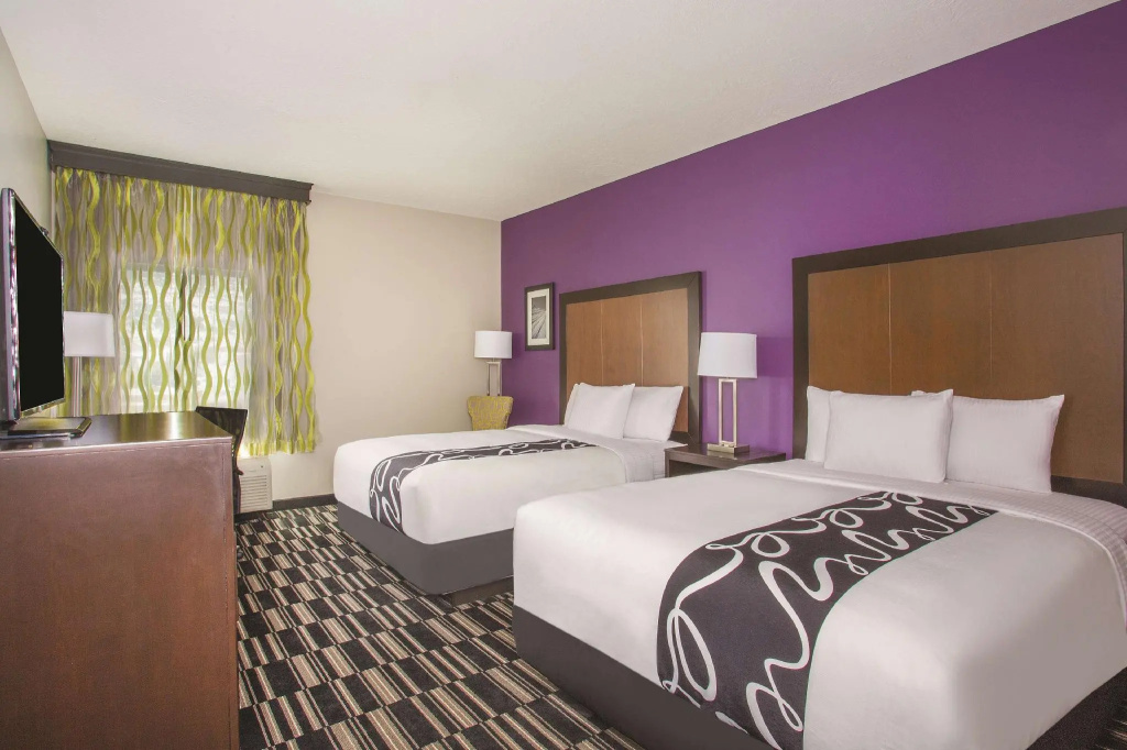 Standard Quadruple room with mountain view