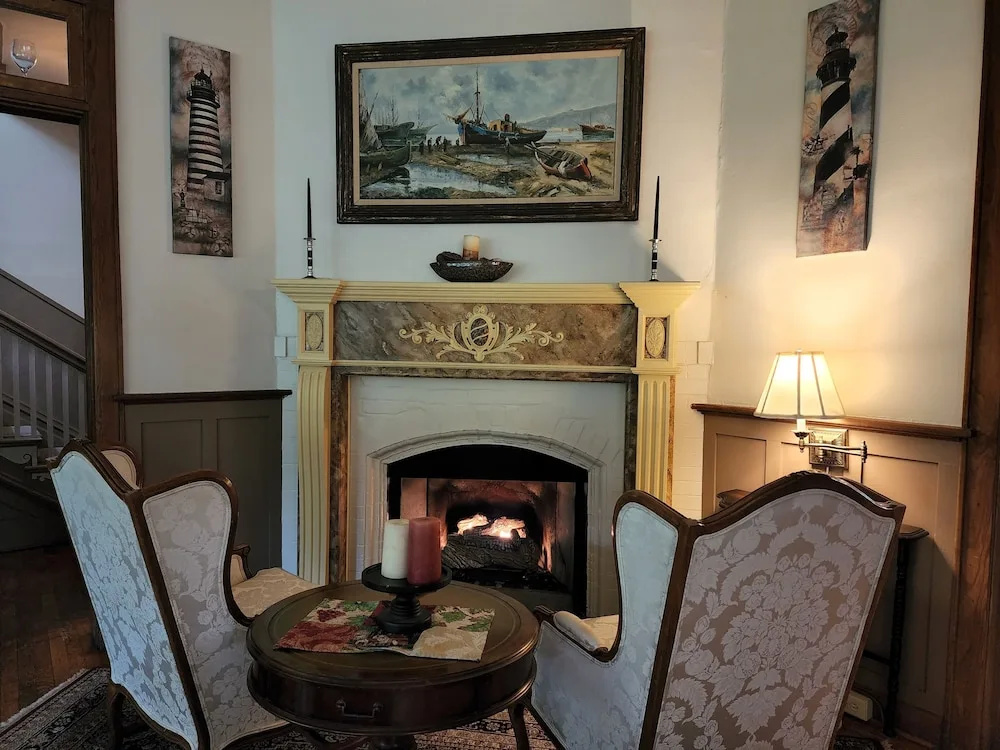 Vine Cottage Inn - фото 2