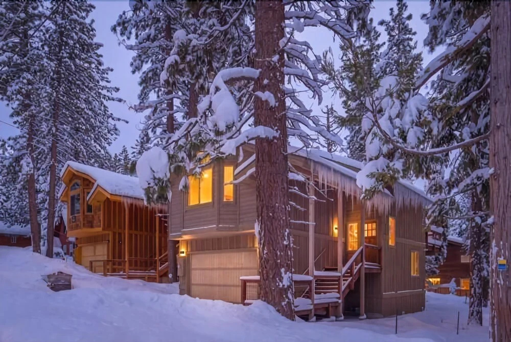 Gorgeous New Build W/bikes to Ride! #106