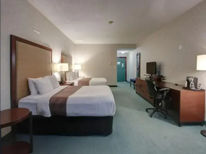 Ramada by Wyndham Nisku Edmonton Airport - Chambres