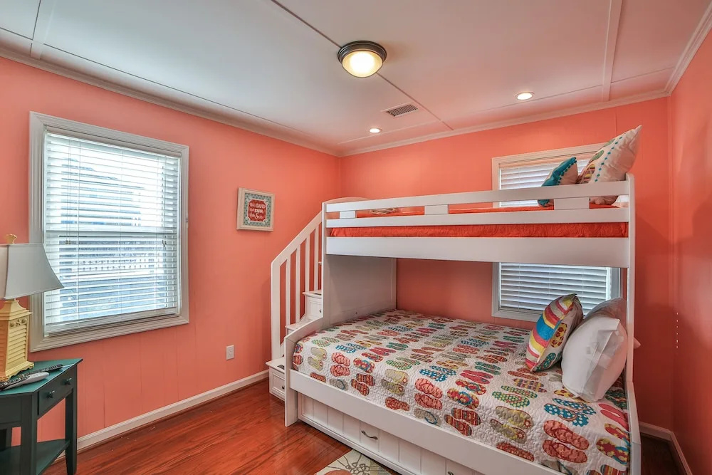 1691 E. Folly Beach - 3 Br Home