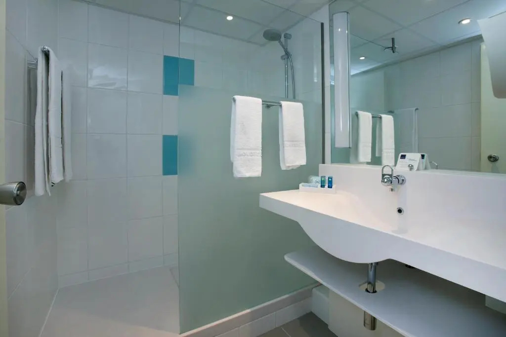 Superior Double room with garden view (full double bed)