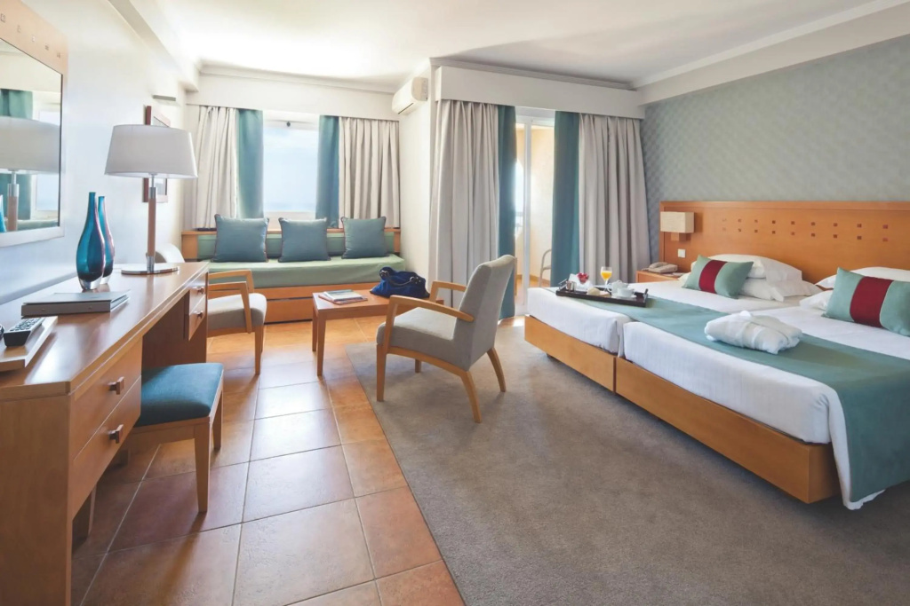 Ozadi Altura Beach Resort  - Général