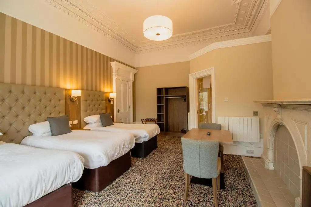 Ambassador Hotel - Chambres