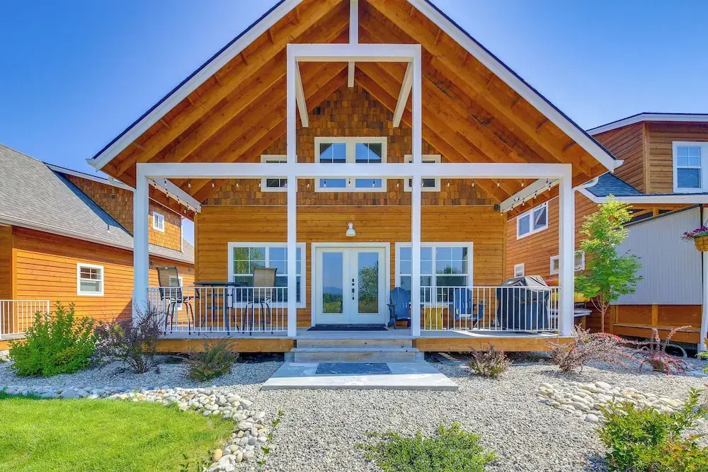 Dover Vacation Rental: Walk to Lake Pend!