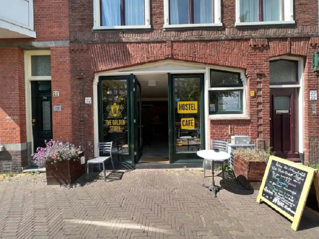 The Golden Stork - Hostel