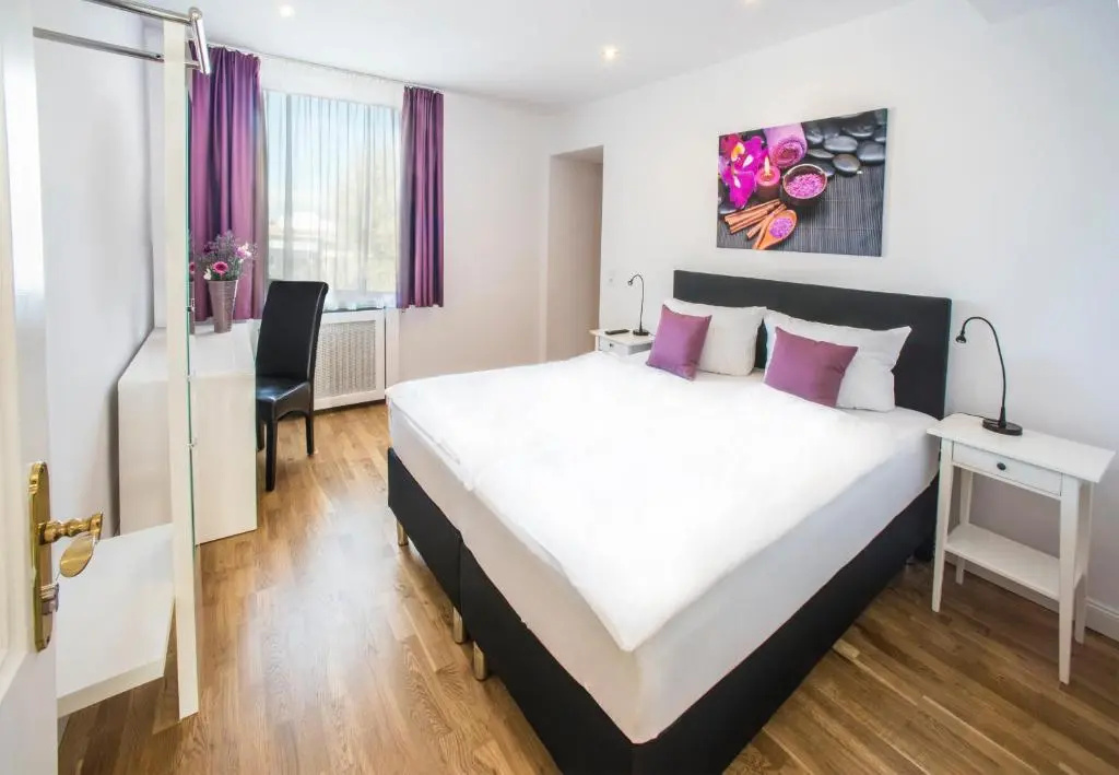 Standard Double room (full double bed)