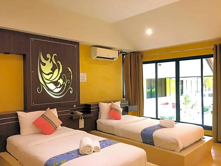 Deluxe Double room (full double bed)