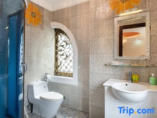 KN Holiday Villa