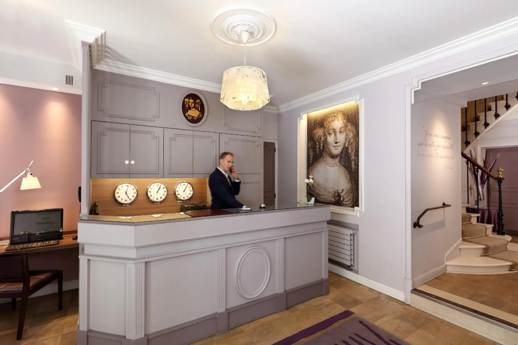 Hotel de Sevigne 39