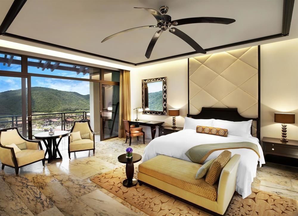 The St. Regis Sanya Yalong Bay Resort by null