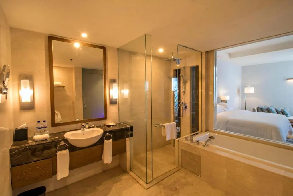 1 Bedroom Grand Suite with sea view