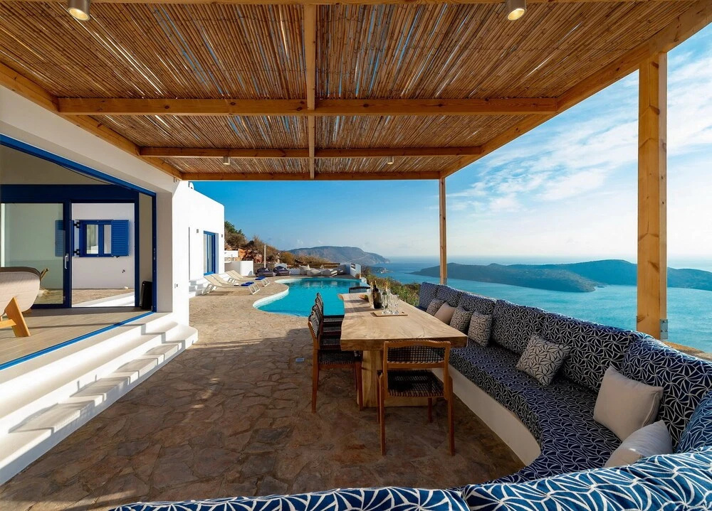 Idyllic Beautiful Villa With Private Heated Infinity Pool Panoramic Views BBQ
