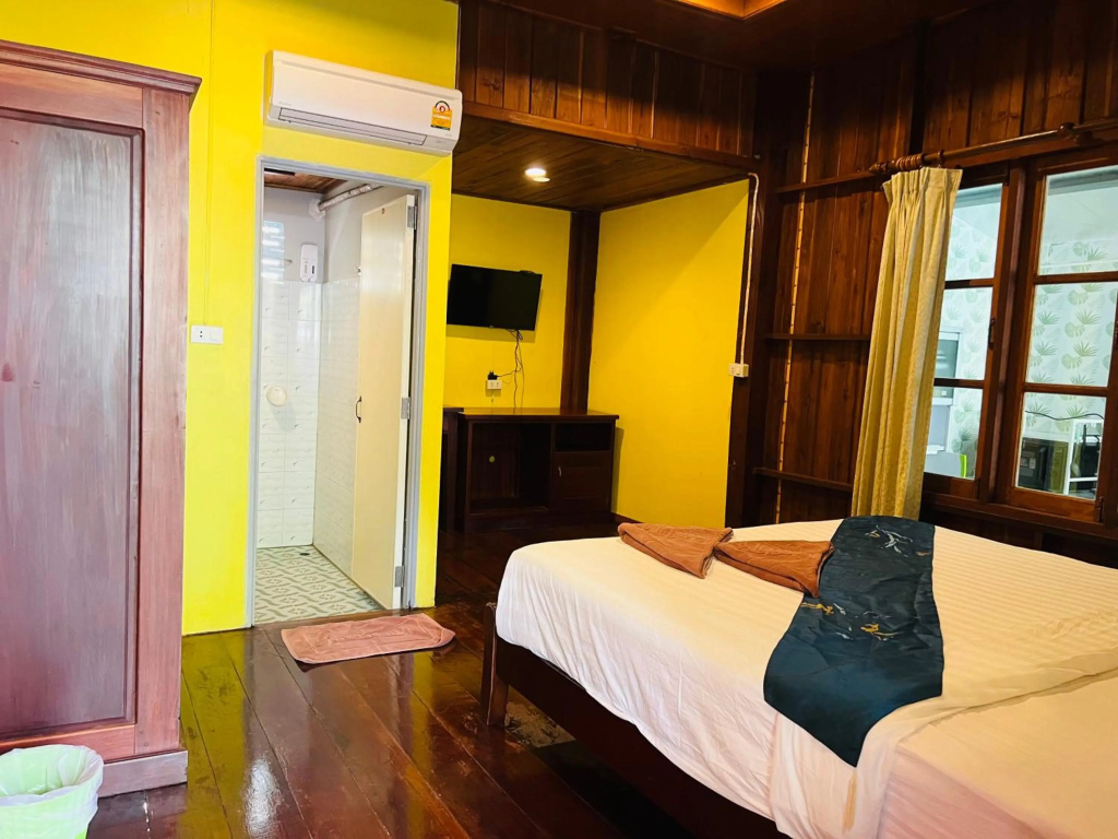 Tharathip Resort — 3