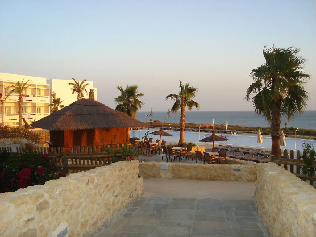 Beach & Waterfront