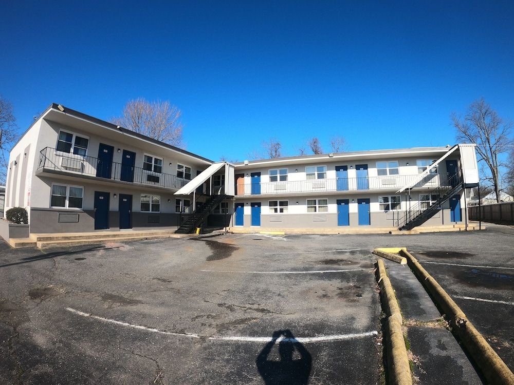 Executive Inn and Suites image