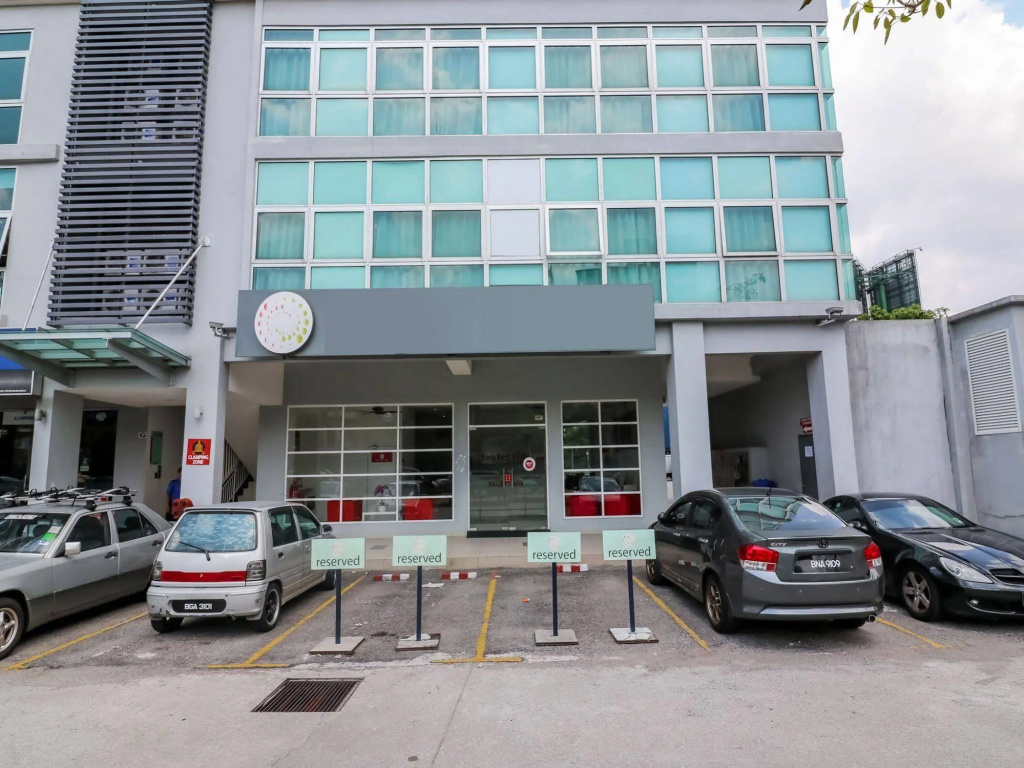 Easyrest Hotel