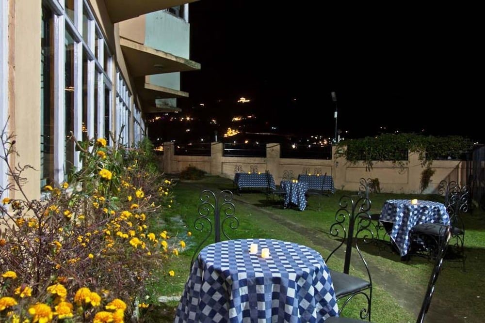 Hotel photo 12