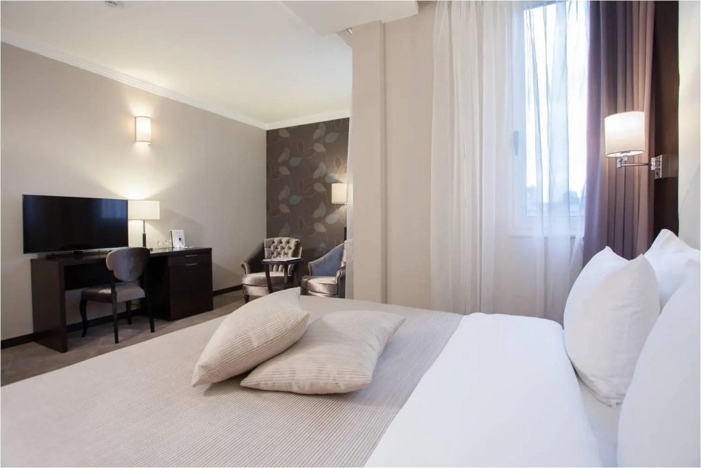Standard Double room (full double bed)