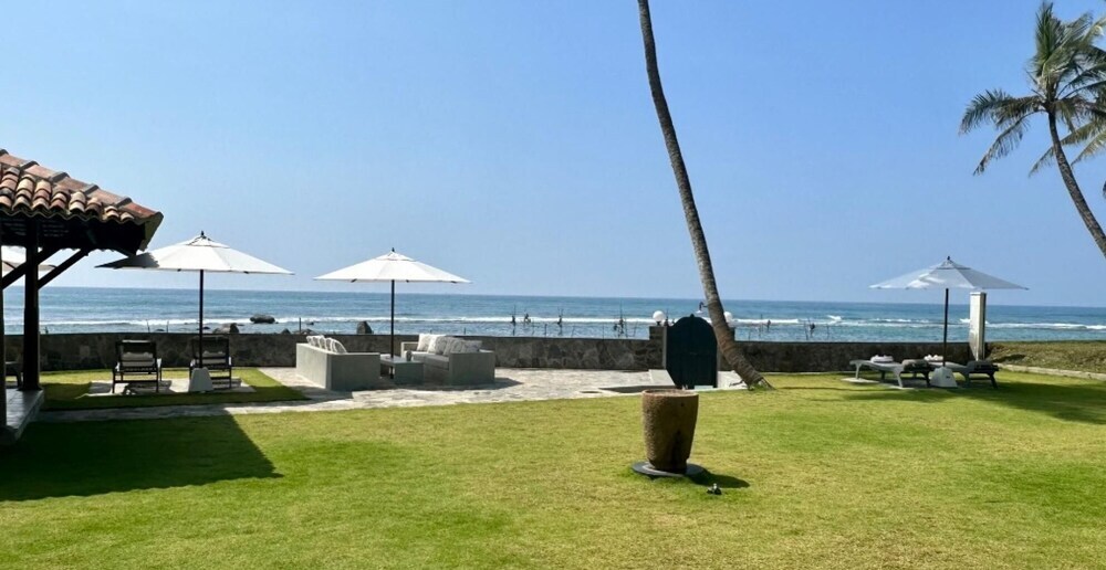 If Villa In Unawatuna