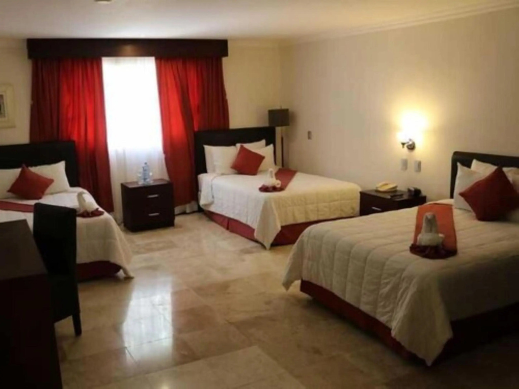 Hotel Ocean View — 3