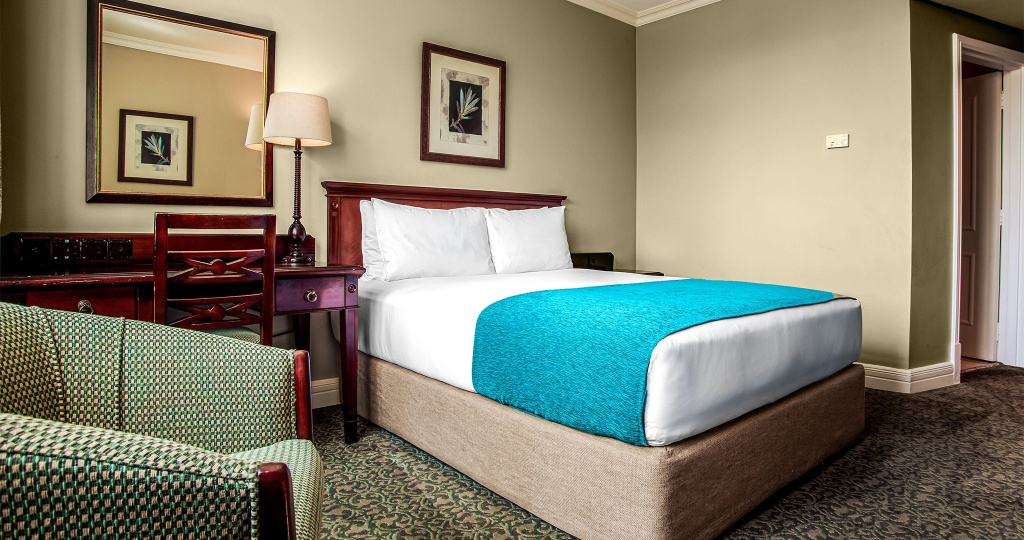 The Ridge Hotel — 4