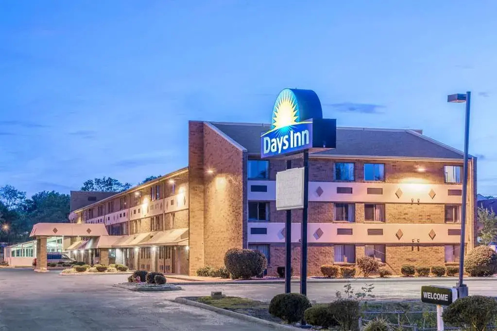 Days Inn By Wyndham Hurstbourne