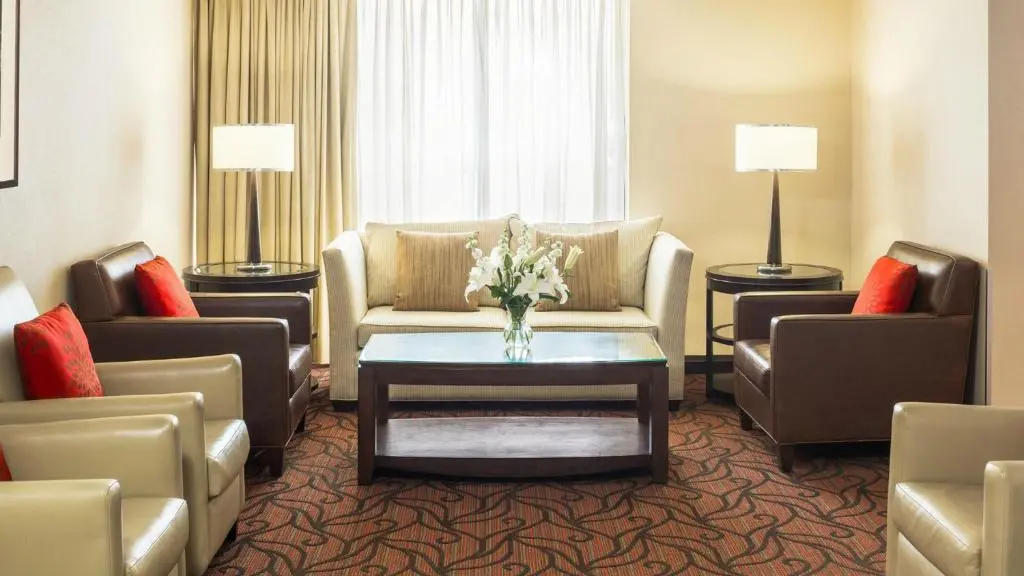 Sheraton Vancouver Airport Hotel - фото 13