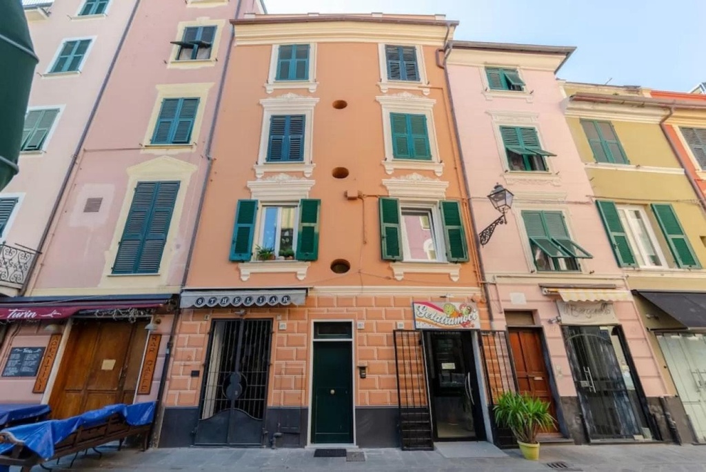 ALTIDO Saracens Tower in Sestri Levante Center