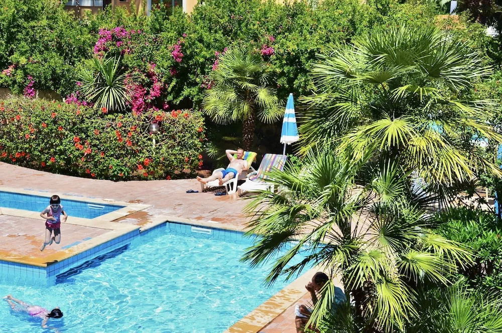 Hotel photo 11