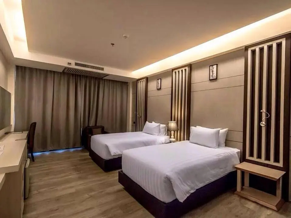 Deluxe Double room (twin beds)
