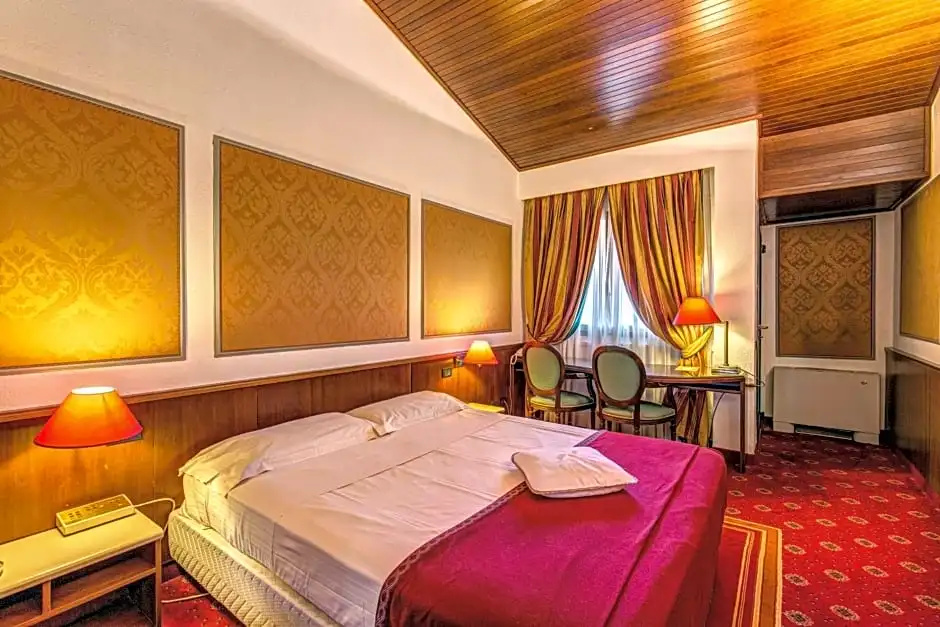 Hotel Regal - Chambres