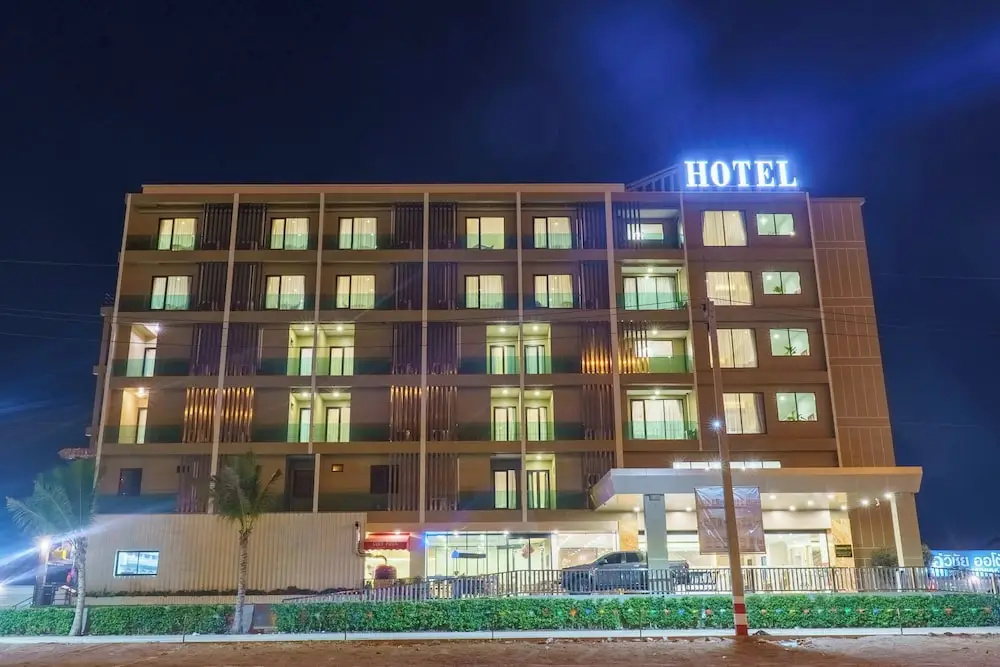 Sakhonburi Cozy Hotel