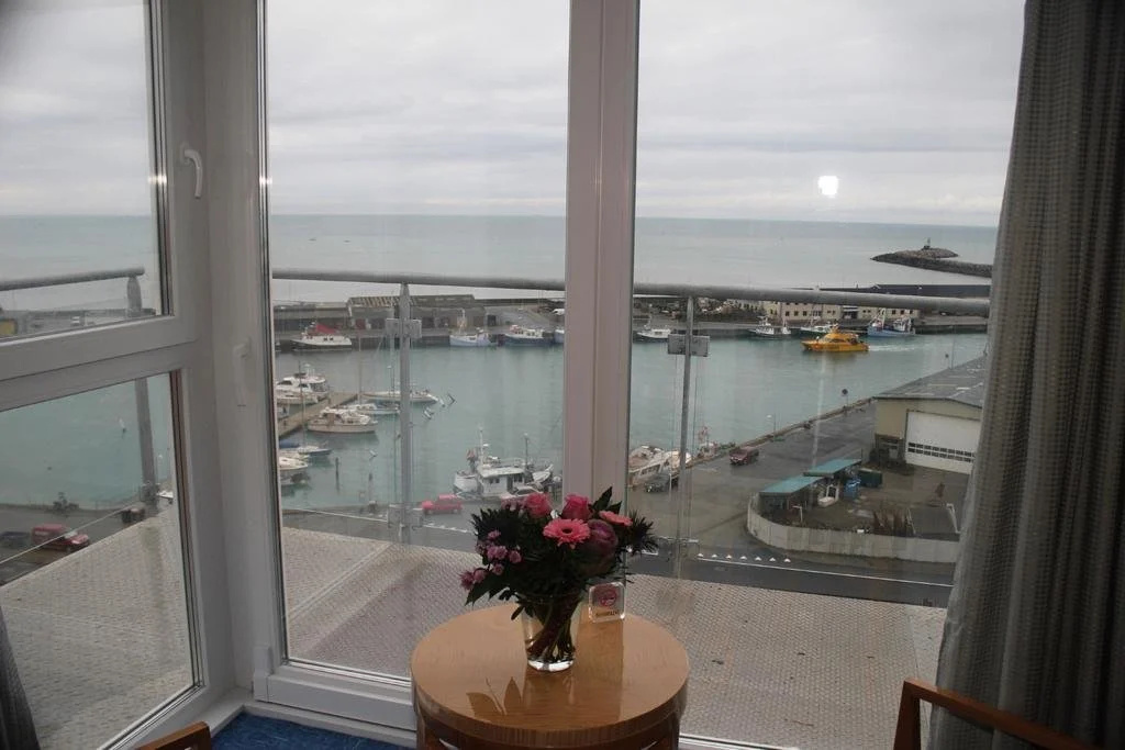 Seafront Hotel - Général