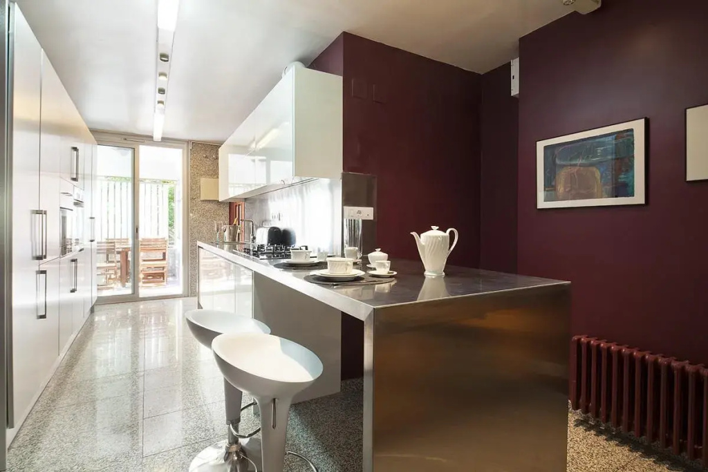 My Space Barcelona- Bonanova for 8 people