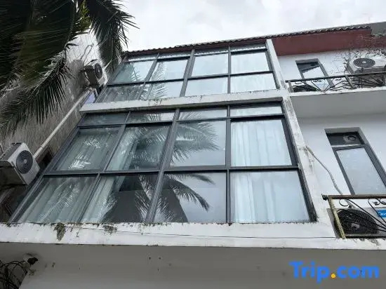 Hibiscus lotus pond B & B in Yalong Bay, Sanya