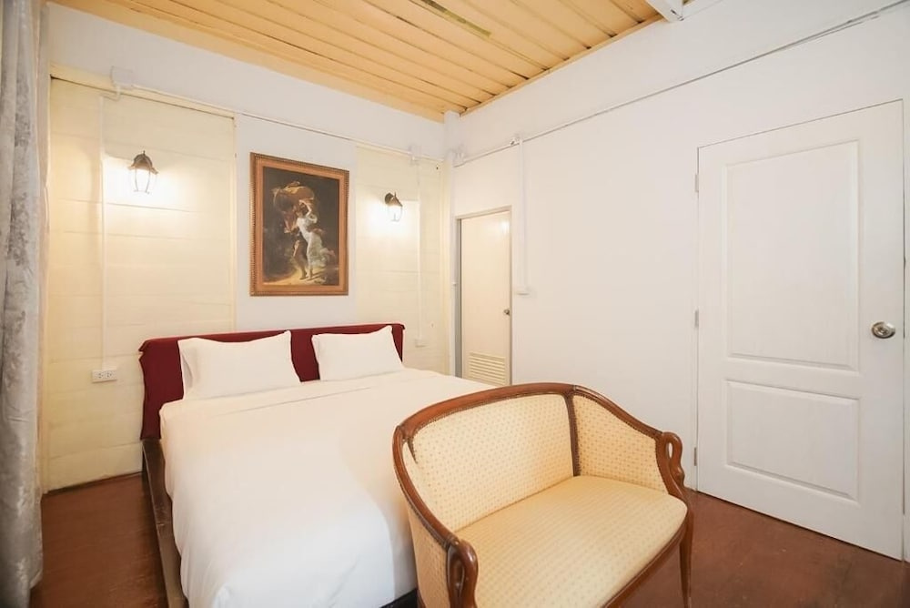 Отель Mitr Inn Yaowarat в Бангкоке