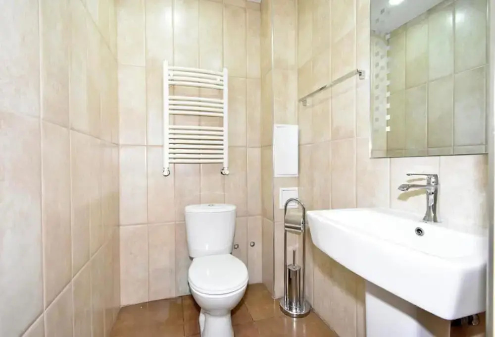 Standard Double room with balcony (full double bed)