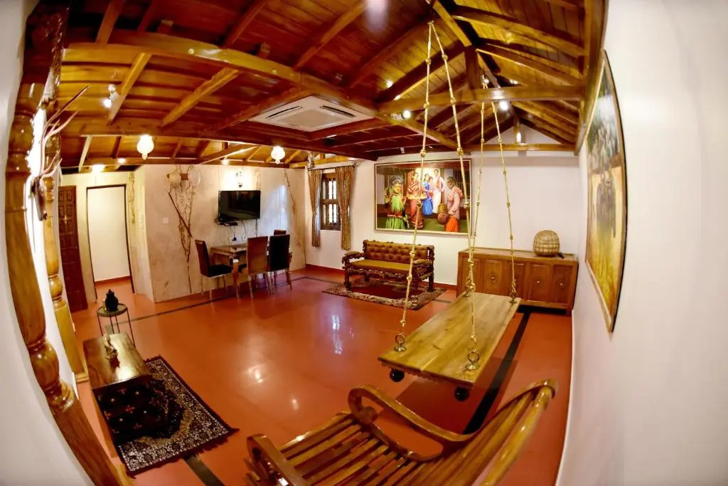 Lobby & Reception