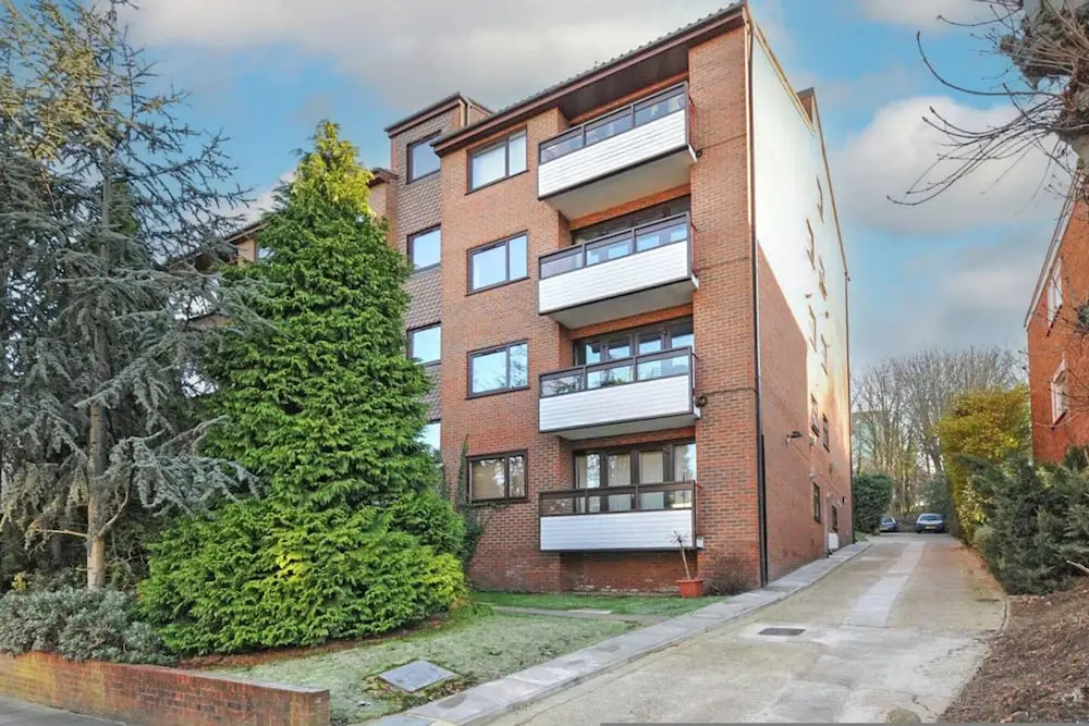 Stylish Two Bedroom Flat BCA