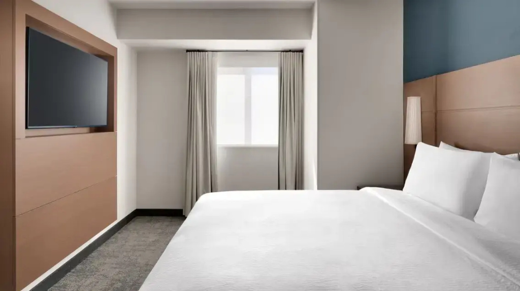 2 Bedrooms Suite