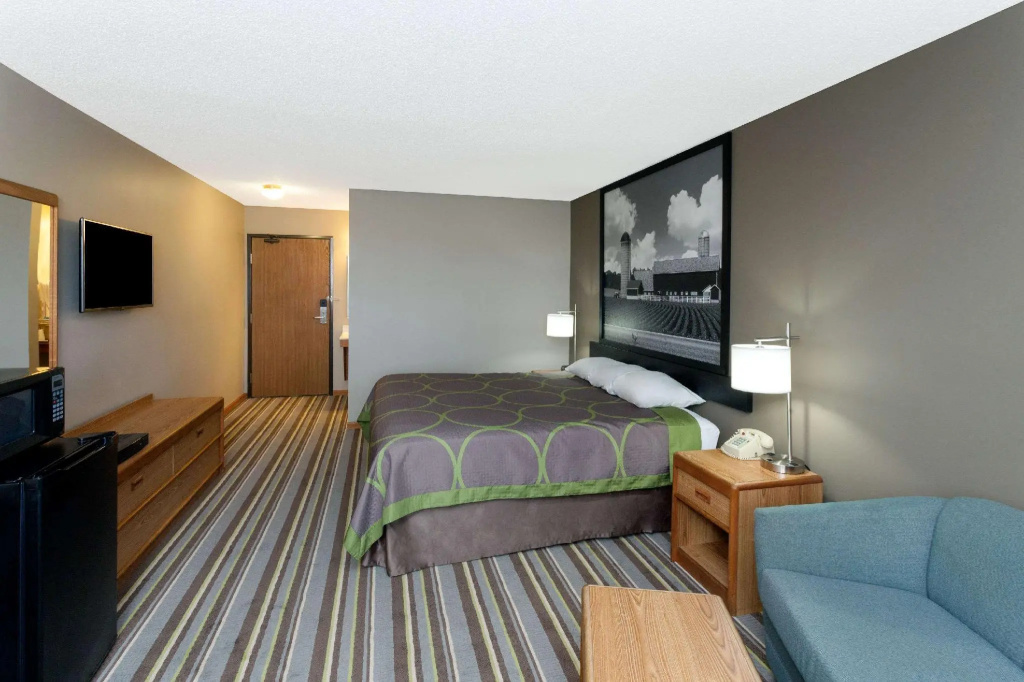 Standard Double room (full double bed)